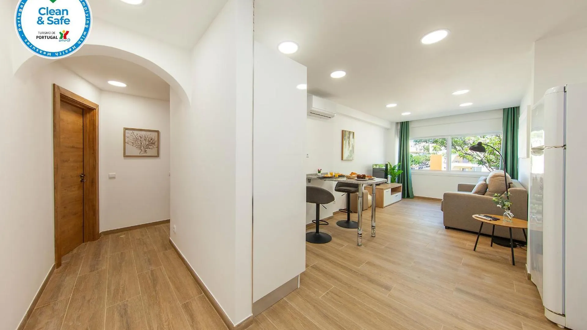 Baluarte Apartments contacts